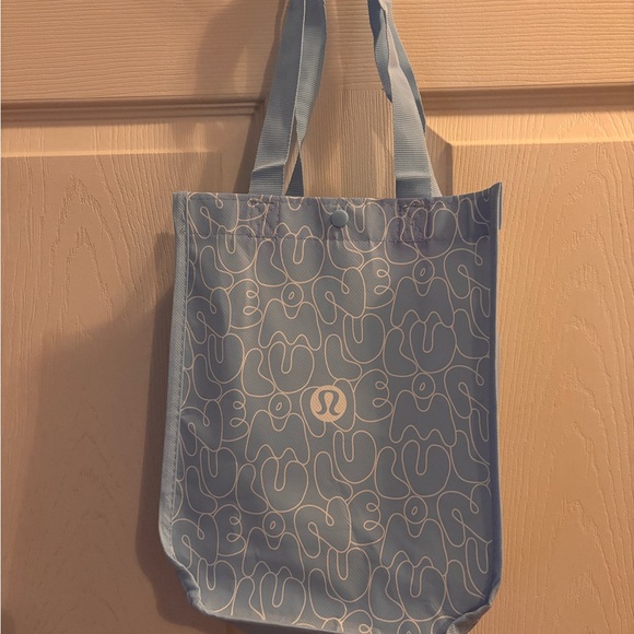 lululemon athletica Handbags - lululemon athletica Light Blue Patterned Tote